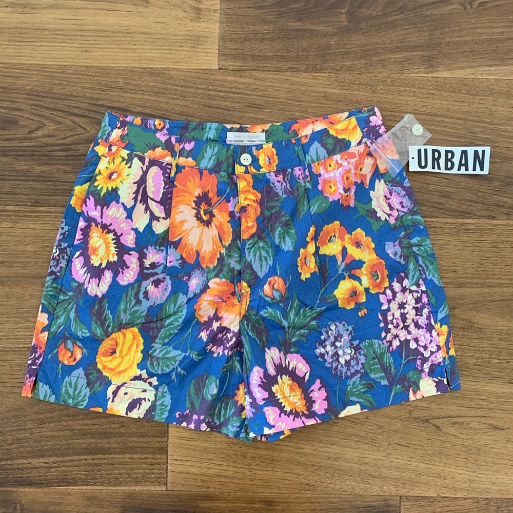 NWT UO 90s Vintage Wash Floral High Rise Shorts